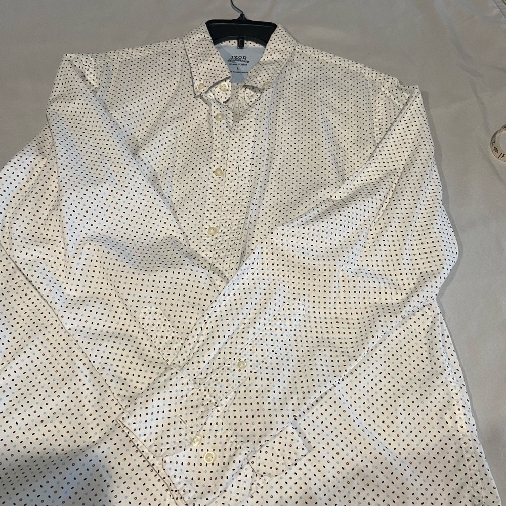 IZOD men shirt 100% cotton long sleeve.